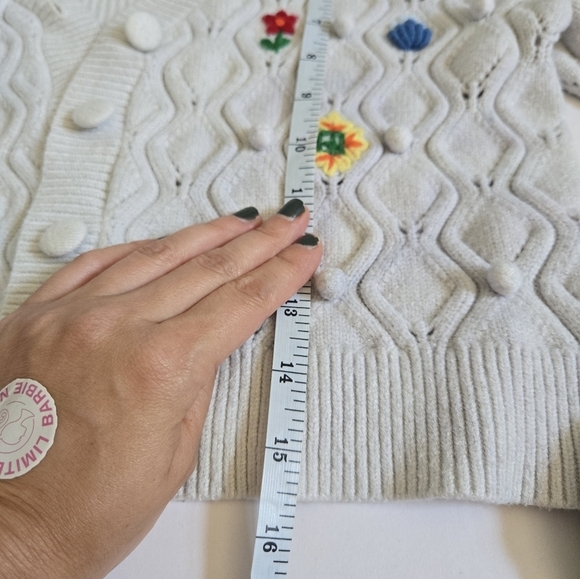 Urban revivo floral embroidered cardigan off white button down bell sleeve sz 4 - Picture 8 of 10